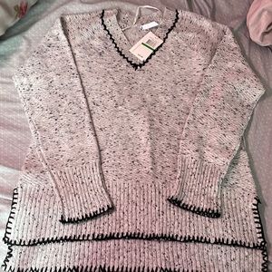 NWT White w/Black Speckles V Neck Sweater